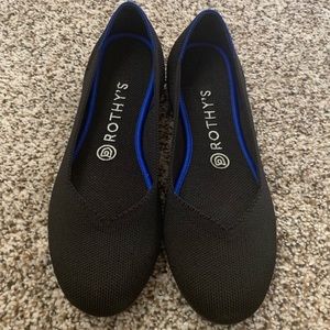 Black Solid The Flat Rothy’s
